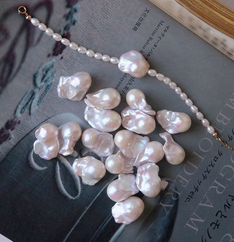 Gorgeous 25MM Length Big Baroque Pearl Pendant White Rice Pearl Natural Freshwater Pearl Bracelet for Female Gift